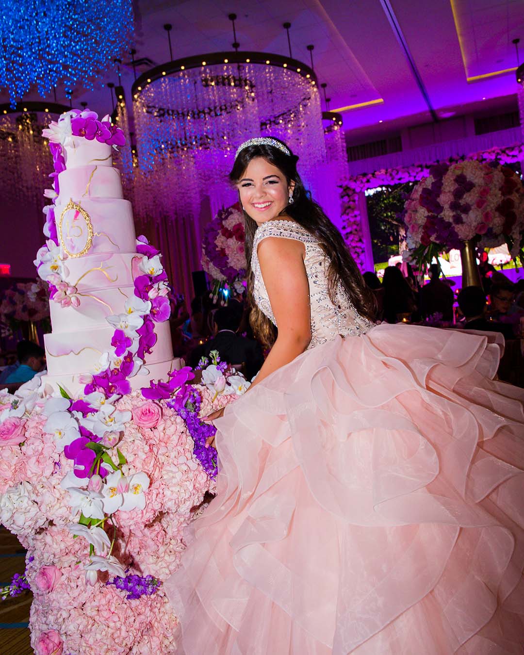 Quince Gold and Pink Rose Cake | Quince cakes, Cake, Sweet 16 cakes