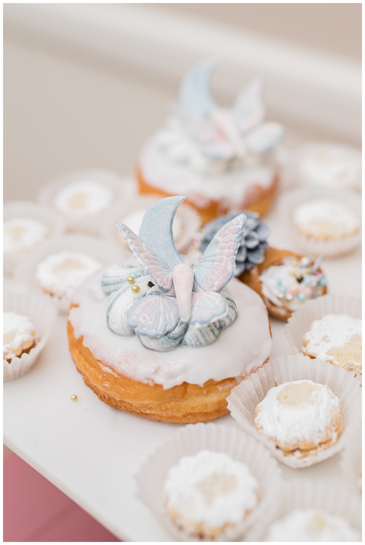 👑 Royal themed birthday cake - Elisa's Wonder Pastries
